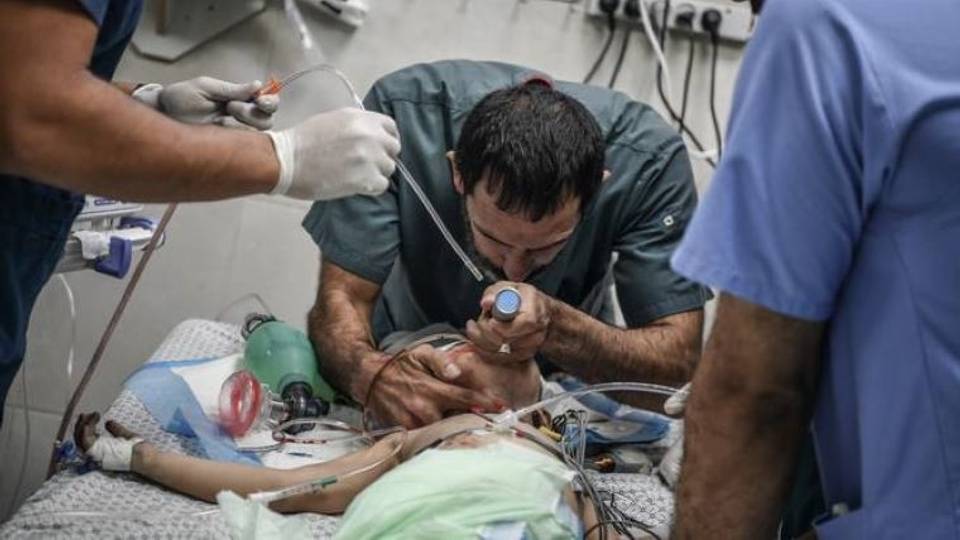 Live Updates: Aid groups report 'unimaginable' conditions in Gaza hospital