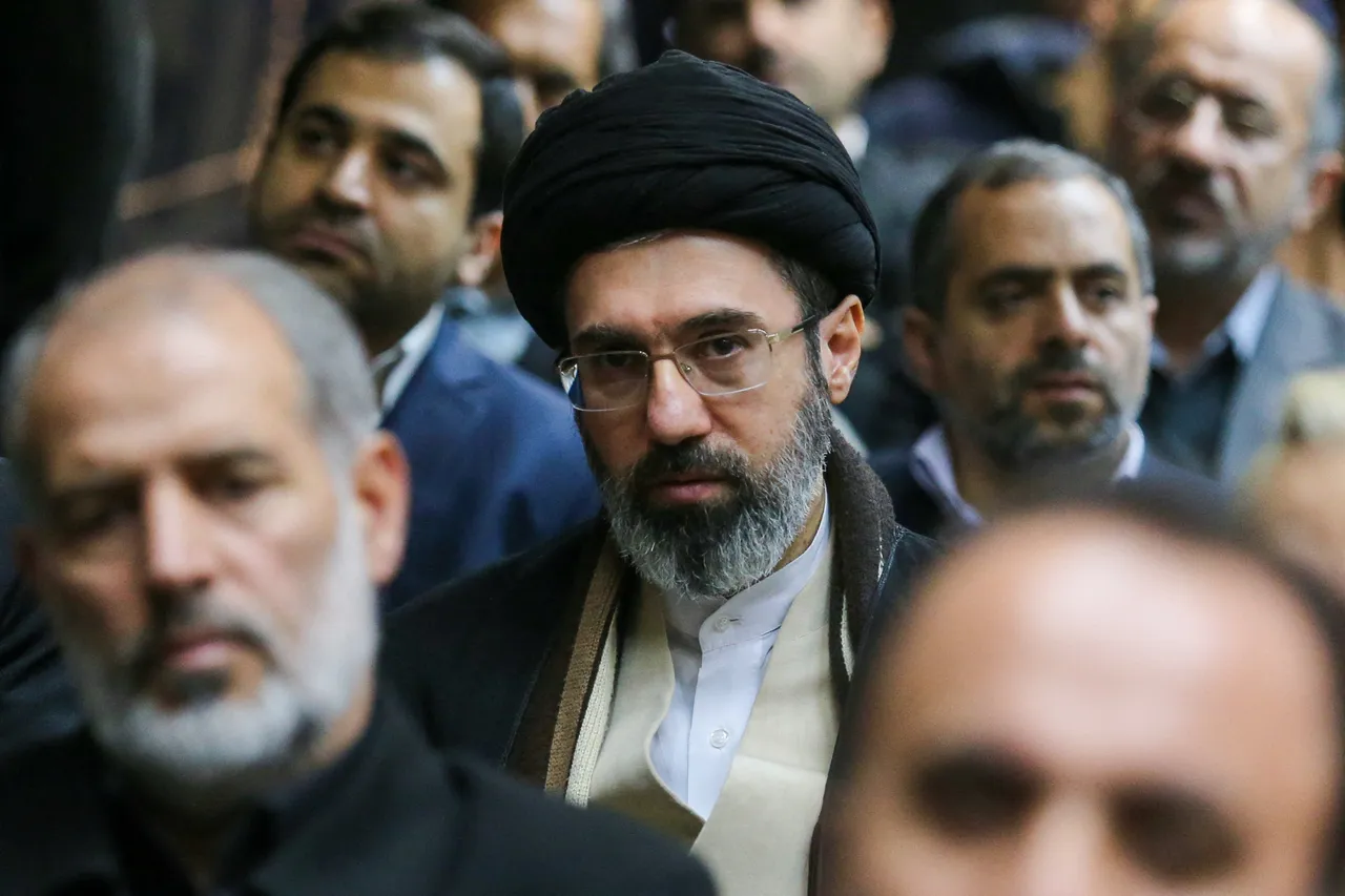 Jagoran Addinin Iran ya ce an buɗe ‘sabon babi’ kan kula da Mashigar Hormuz, ya nemi diyyar yaƙi