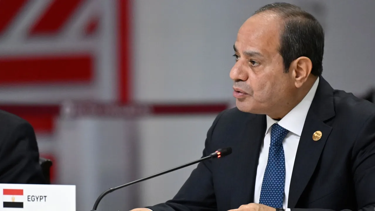 Russian, Egyptian presidents discuss Middle East crisis over phone