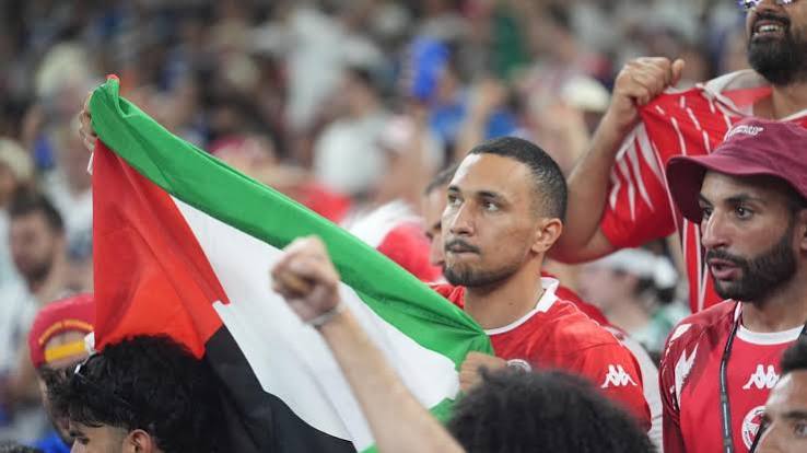 Gasar Kofin Duniya: Magoya baya na nuna adawa da Isra'ila yayin da goyon bayan Falasdinu ke ƙaruwa a filayen wasa