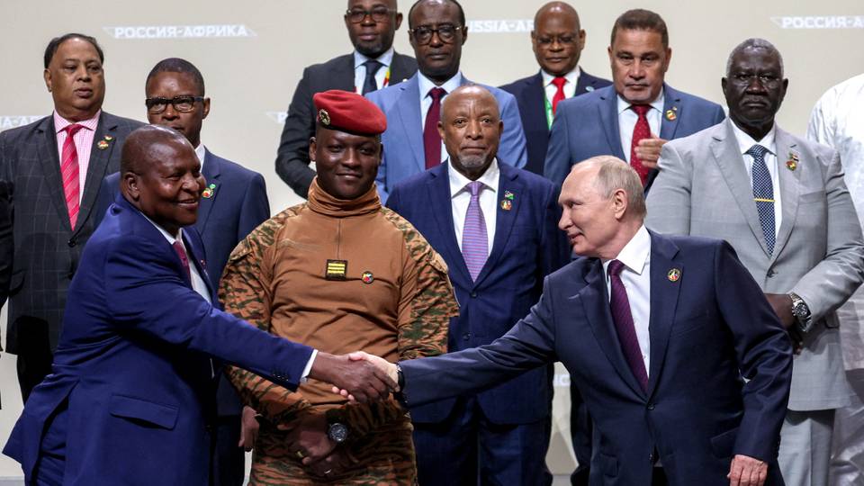Les dirigeants africains félicitent Poutine pour sa réélection