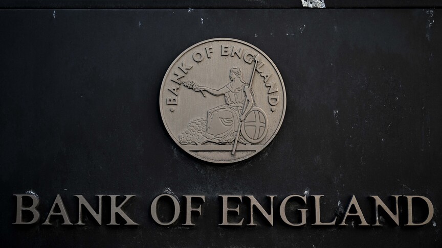 Bank of England Holds Rates Amid Energy Uncertainty