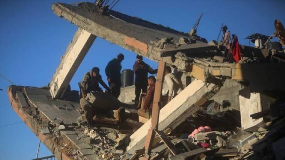 Live Updates: Israeli strikes on Gaza kill 73 more Palestinians in 24 hours