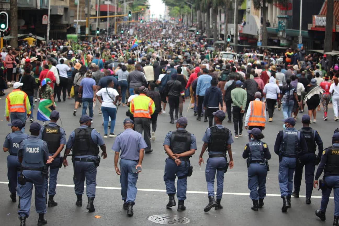 Over 900 arrested during South Africa anti-migrant protests
