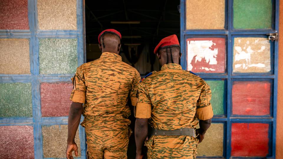 Le Burkina rapatrie quatorze stagiaires militaires formés en Côte d'Ivoire