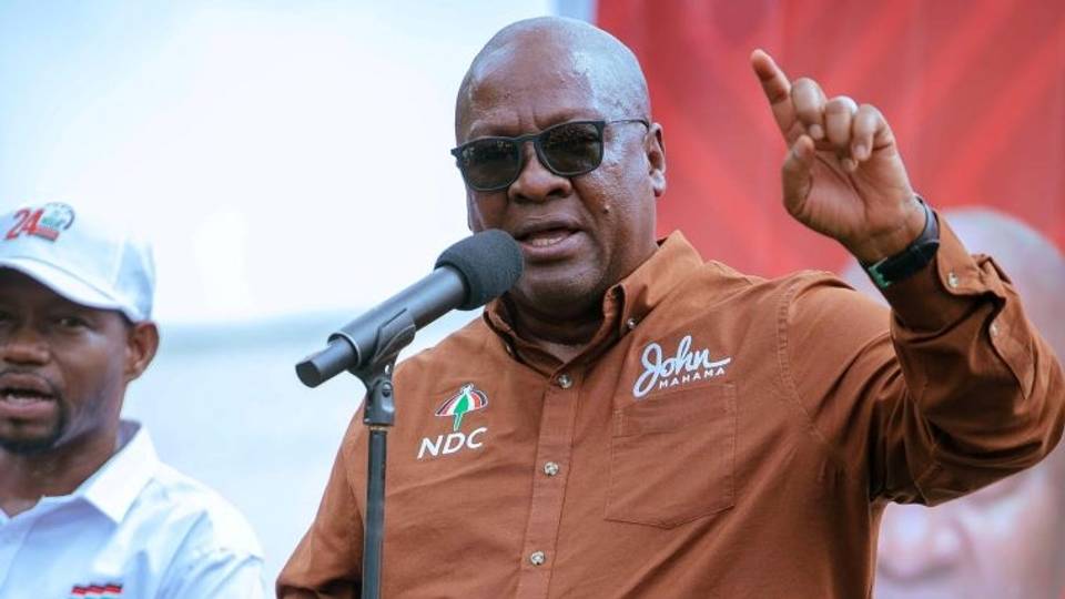 Mahama ya lashe zaɓen shugaban Ghana da 57% na ƙuri'un da aka kaɗa: Hukumar Zaɓe