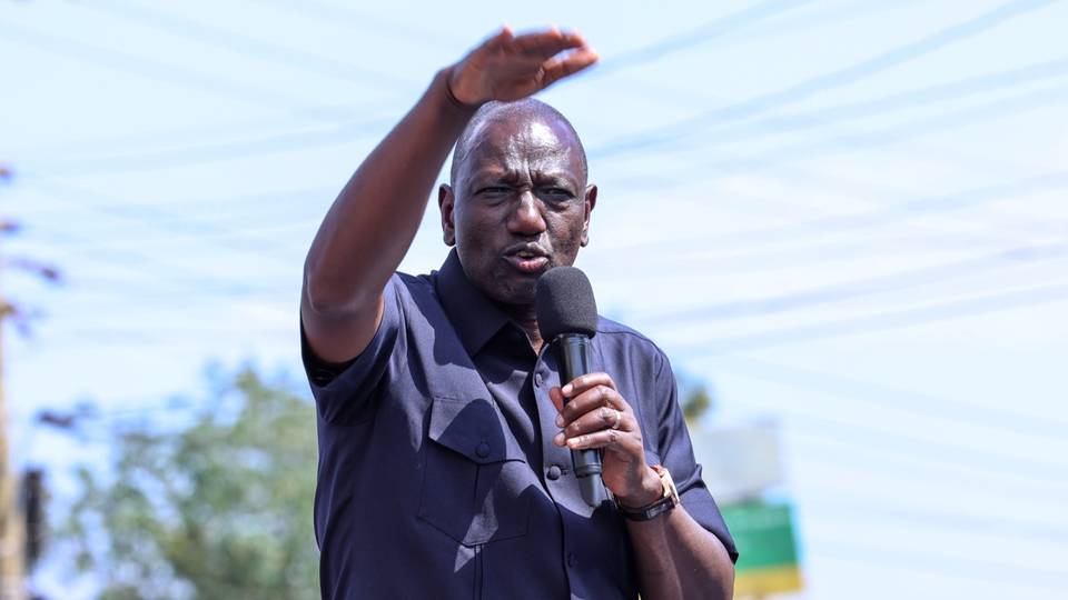 Kaunda suits banned in Kenyan parliament