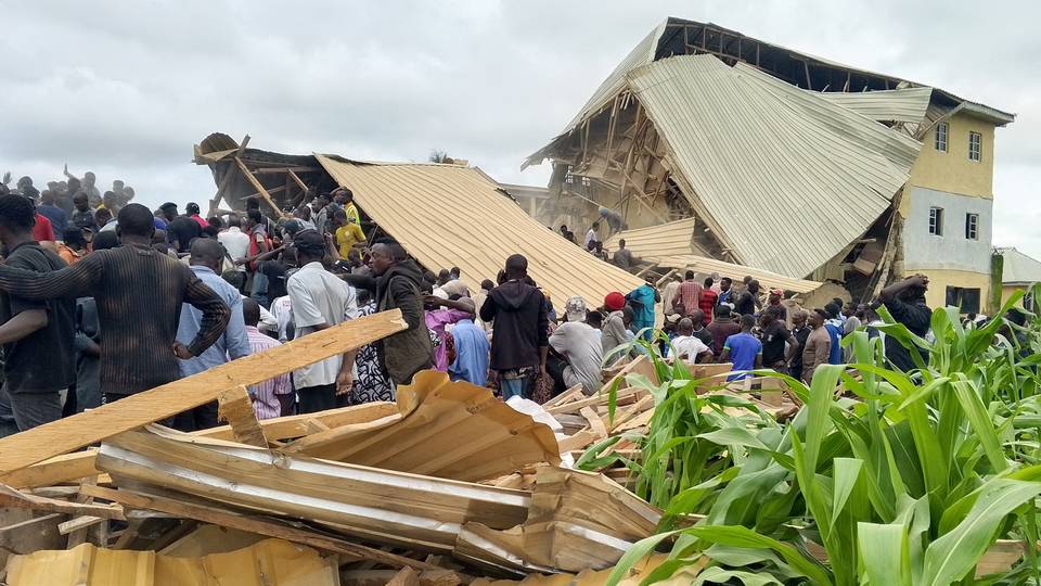 Nigeria school collapse kills over a dozen students sitting exams