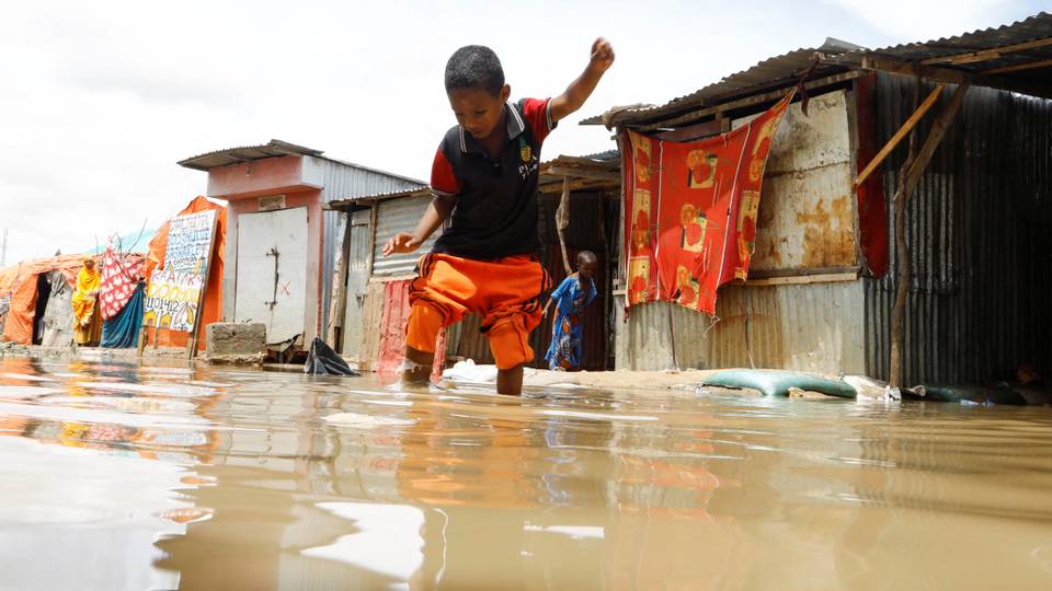 UN raises alarm over 'once-in-a-century' Somalia floods