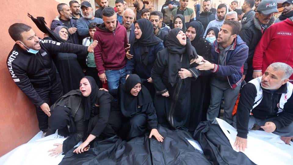 Adadin wadanda suka mutu a Gaza sakamakon hare-haren Isra'ila ya zarce 20,000