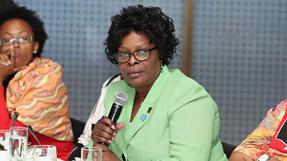 Que reproche la justice zambienne à l'ex-première dame Esther Lungu ?