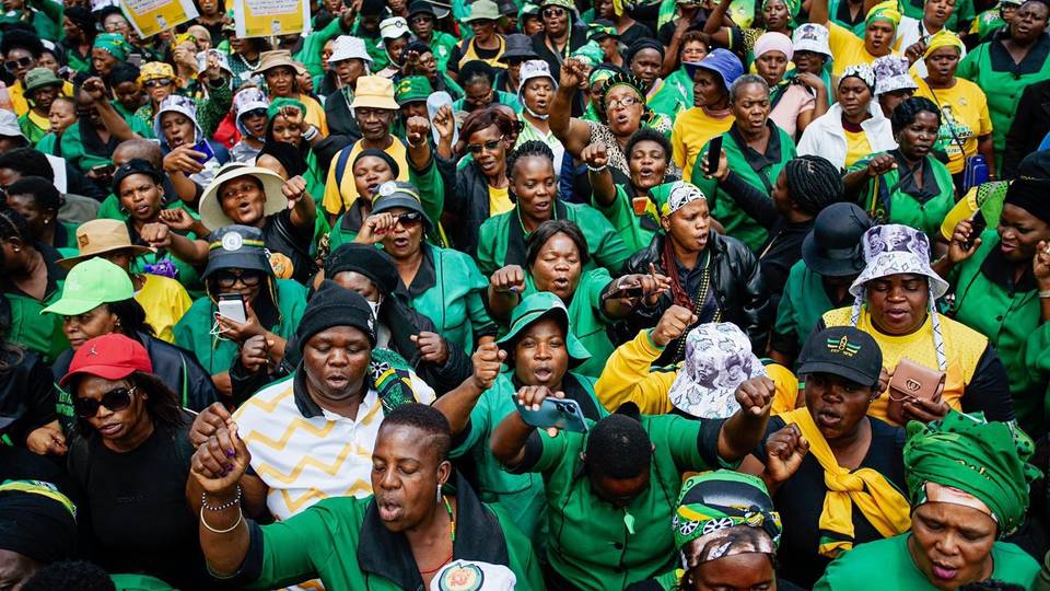 South Africa femicide: Hundreds hold violence against women march