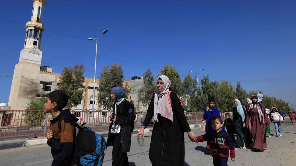KAI-TSAYE: Ana fargabar mutuwar mutane da dama a harin Isra'ila kan gidajen mutane a wata unguwa a Gaza
