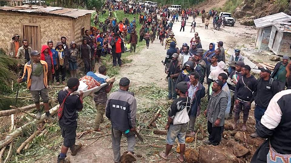 Landslide kills more than 300 in Papua New Guinea