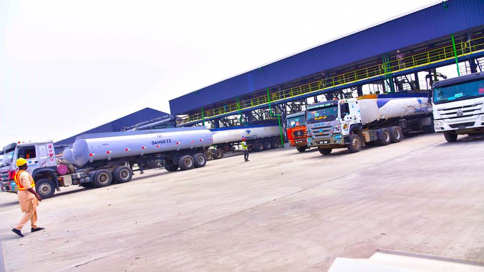 Za a fara sayar da fetur na Matatar Dangote ranar 15 ga Satumba a Nijeriya — NNPCL