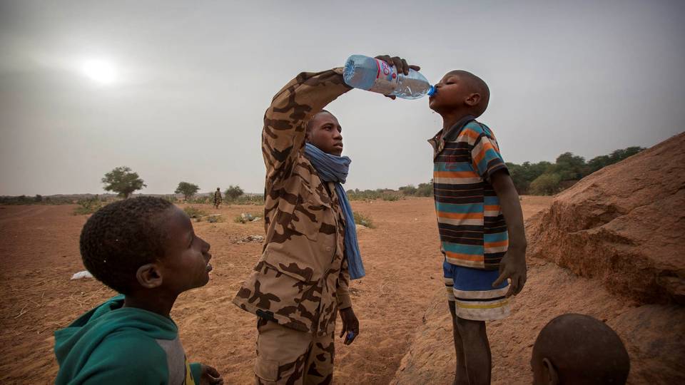 Mali : le gouvernement appelle les populations déplacées à regagner la ville de Kidal
