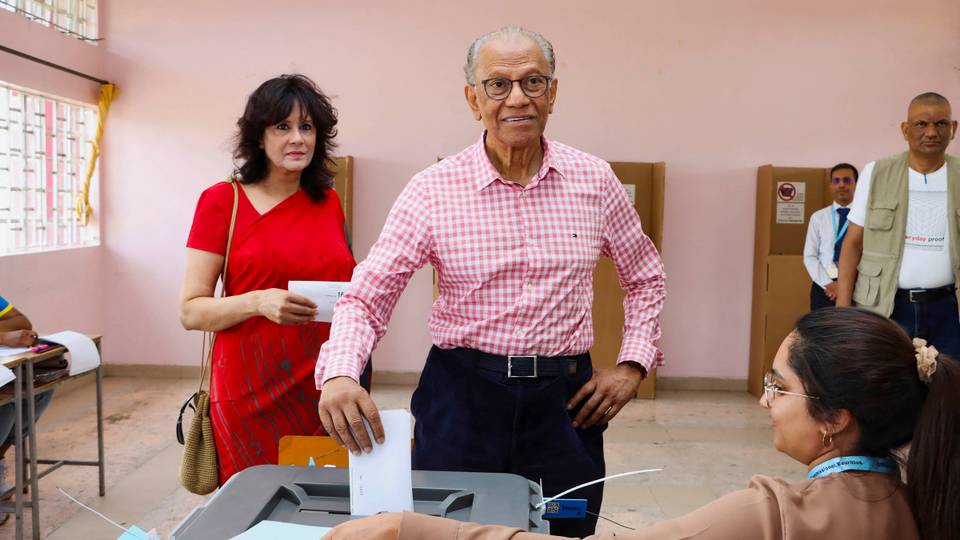 Mauritius opposition leader Ramgoolam sworn in as PM