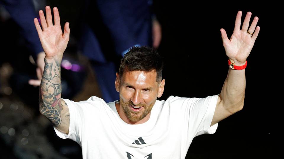 Match organisers 'deeply regret' Messi's failure to play