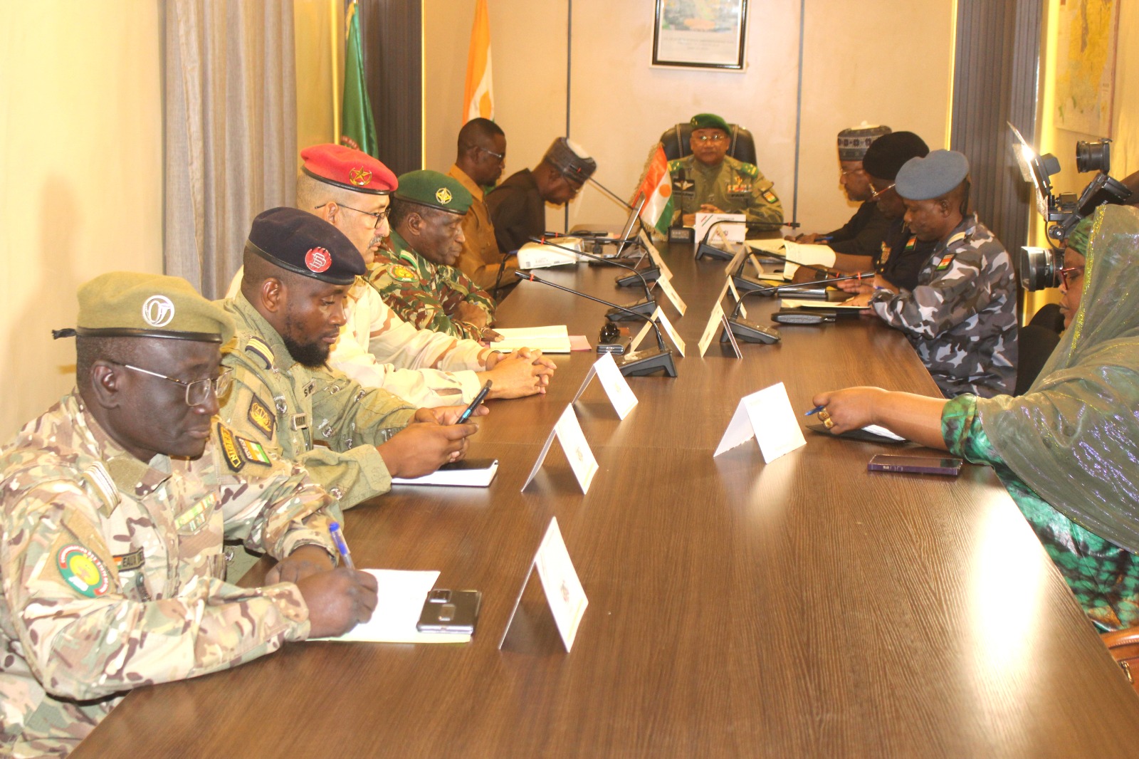 Agadez: Samamen Tsaro Ya Kama Daruruwan Mutane