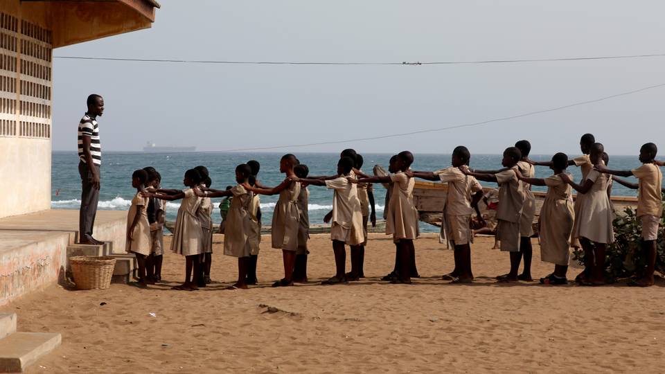 Togo bans cell phones in schools
