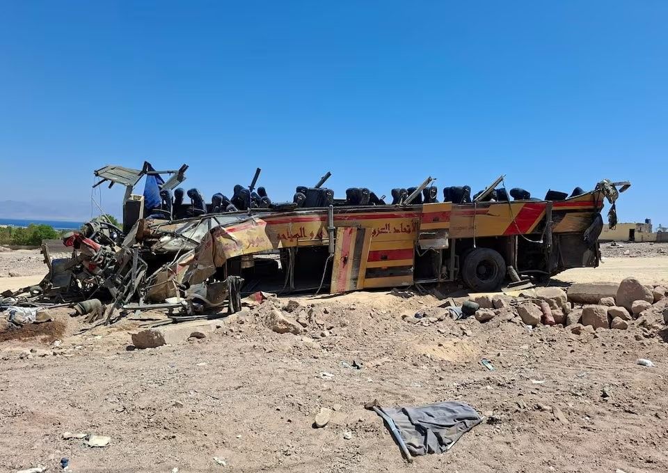 Two killed, 25 injured after Egyptian pilgrims' bus crashes near Mecca