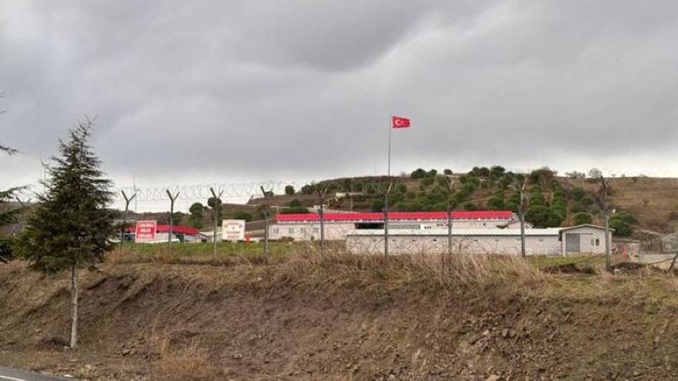 Factory explosion turns deadly in north-western Türkiye
