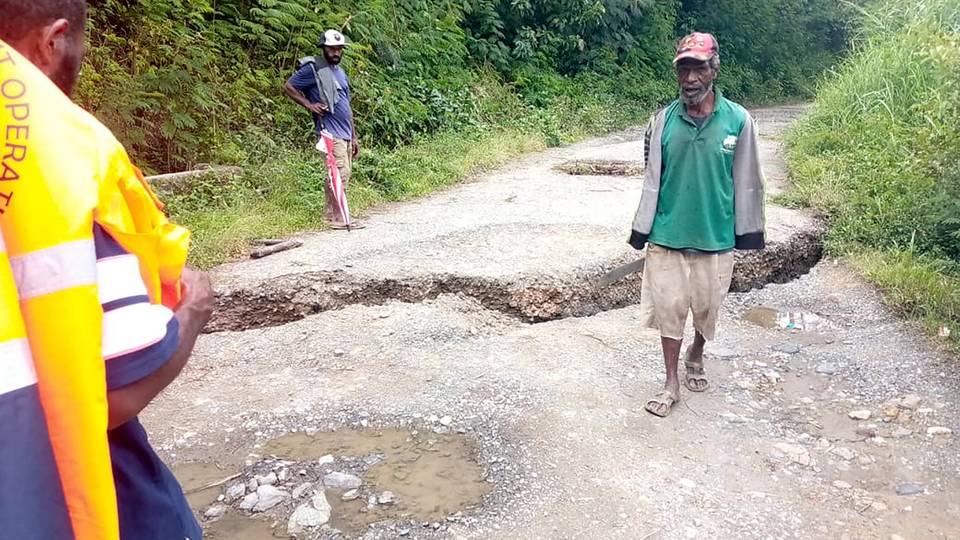 Deadly earthquake hits Papua New Guinea