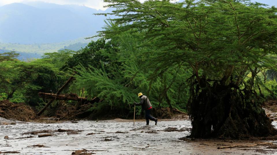 Kenya gold miners killed in collapse after rains