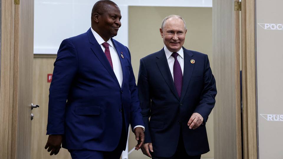 Centrafrique: Poutine et Touadéra évoquent le "renforcement" de leur coopération sécuritaire