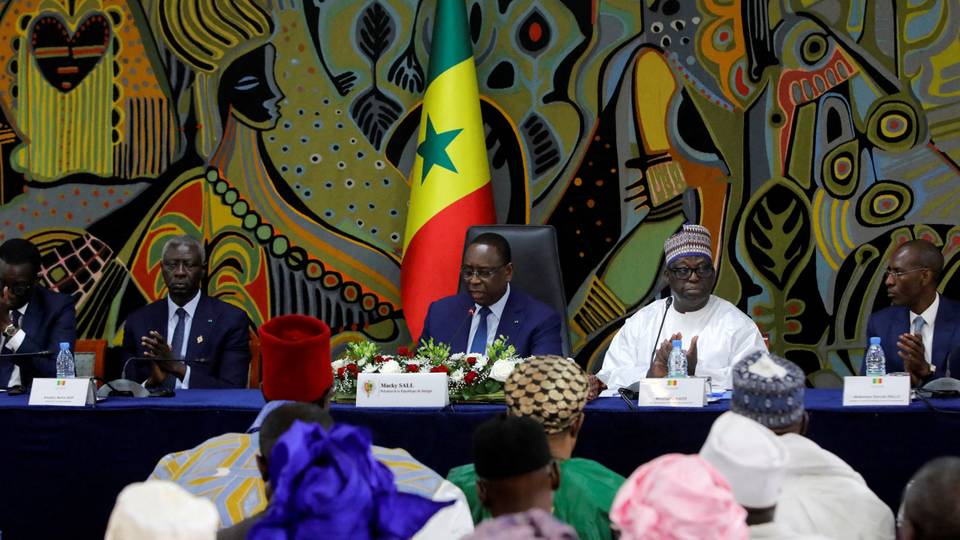 Senegalese party pushes to delay presidential poll