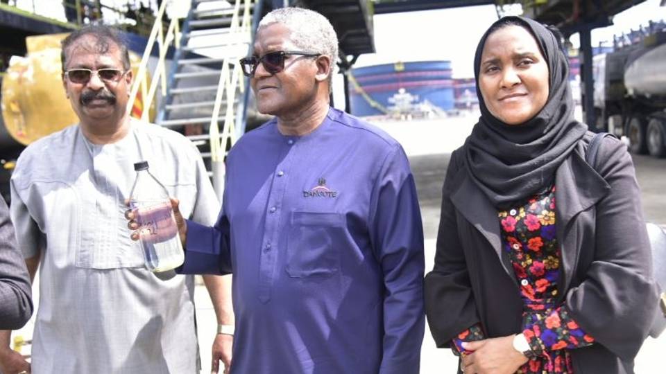 Dangote ya rage farashin fetur dinsa zuwa N970 a duk lita ga 'yan kasuwa