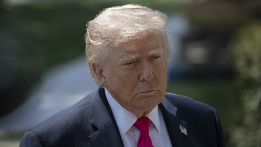 Trump Says Strait of Hormuz Reopens for Full Passage