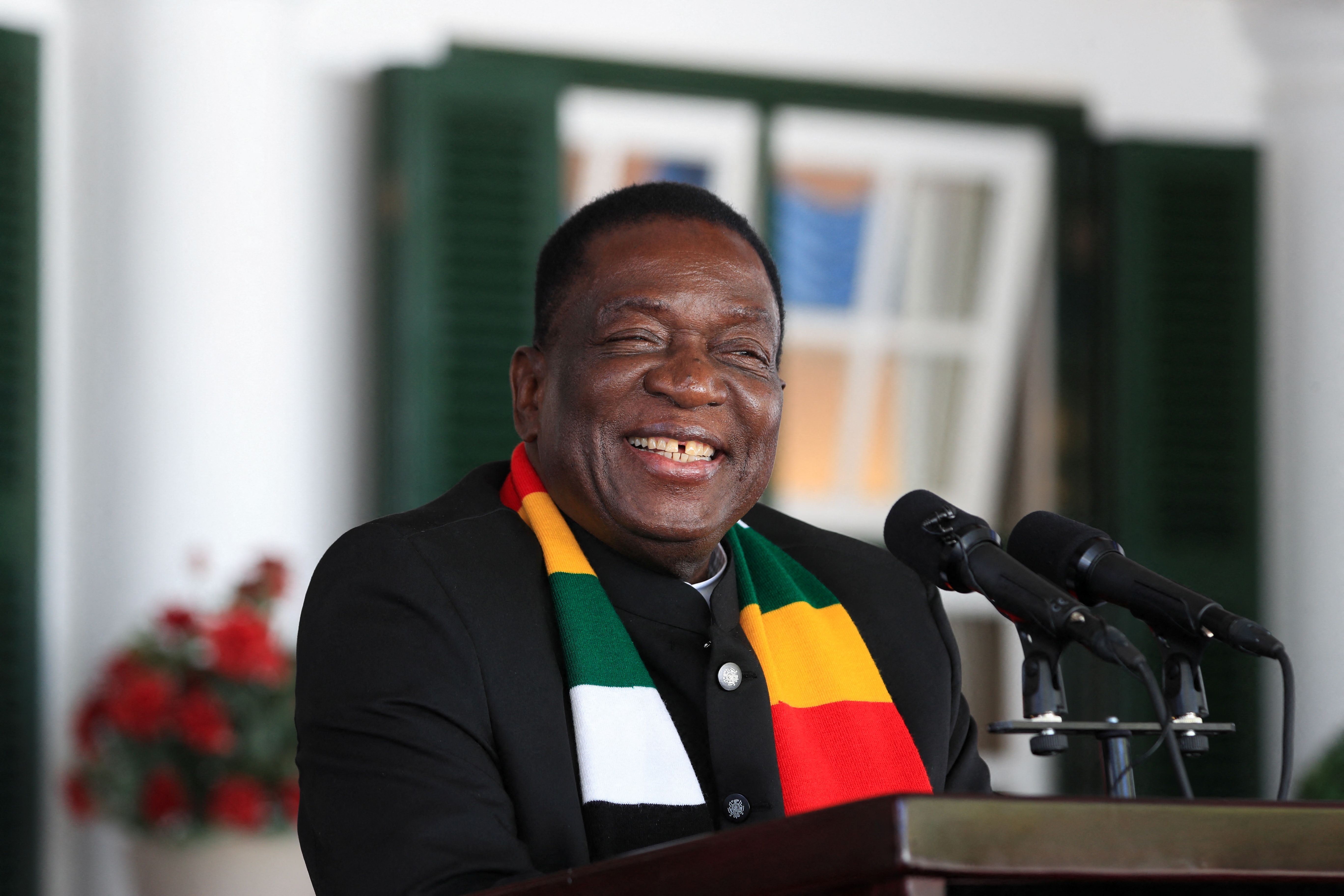 Le président zimbabwéen Mnangagwa déclare son anniversaire jour férié