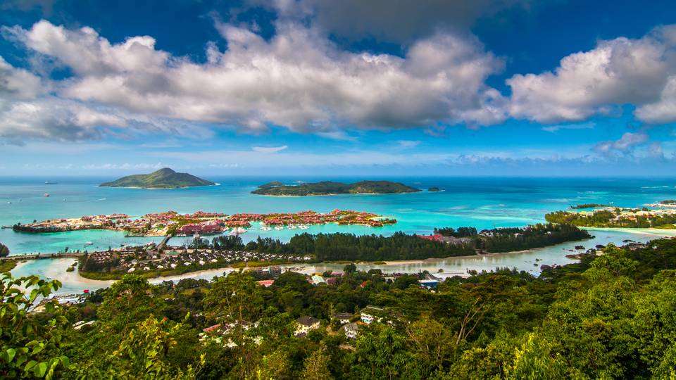 Seychelles launches probe after parliament shut down over 'gas attacks'