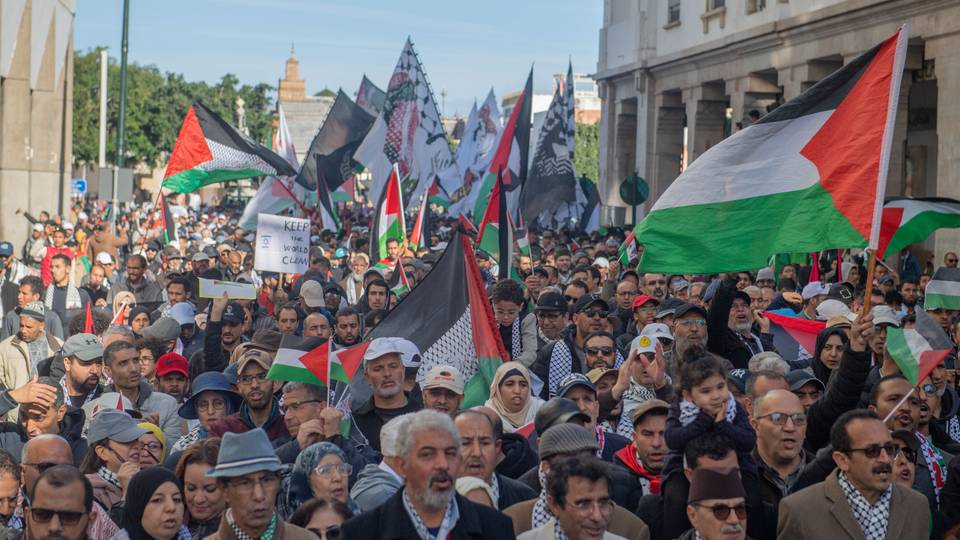 Maroc: des centaines de personnes manifestent en soutien à Gaza