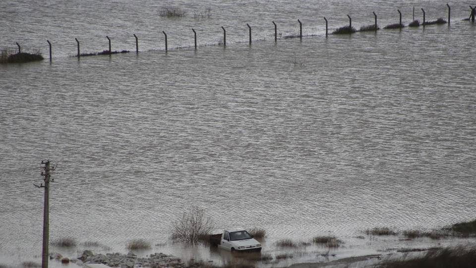 Chad warns of more looming floods
