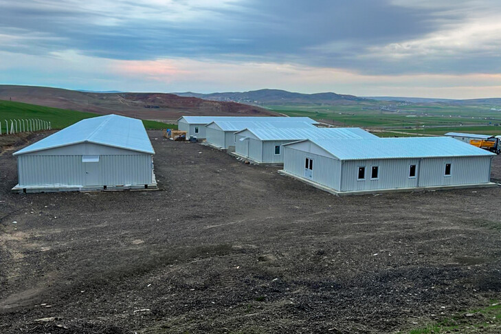 Türkiye : des structures modulaires déployées pour un chantier autoroutier entre Ankara et Kırıkkale