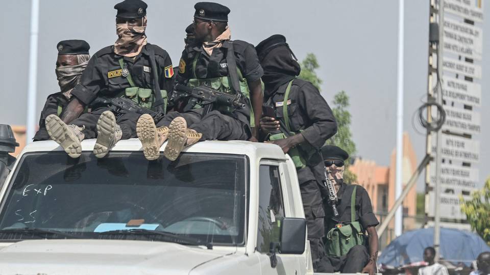 Tchad : impressionnant déploiement militaire à N'Djamena après l'élection de Déby
