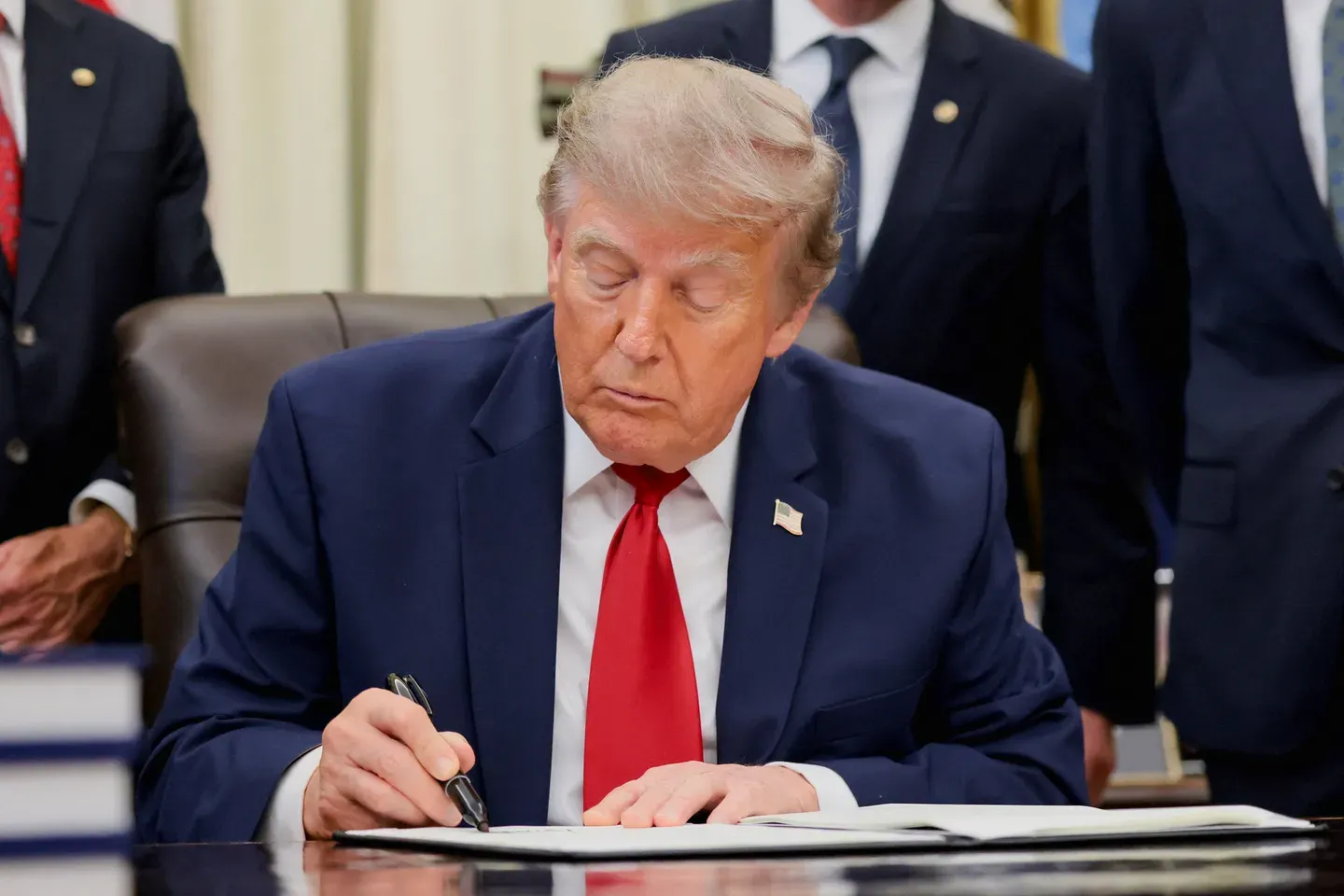 Trump abadili msimamo kuhusu Hormuz, badala ya ushuru ataka mikataba ya biashara na nchi za Ghuba