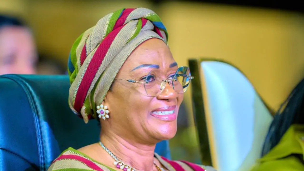 'Use your money to help the poor,' Nigeria's First Lady Remi Tinubu tells Burna Boy, Davido, Asake