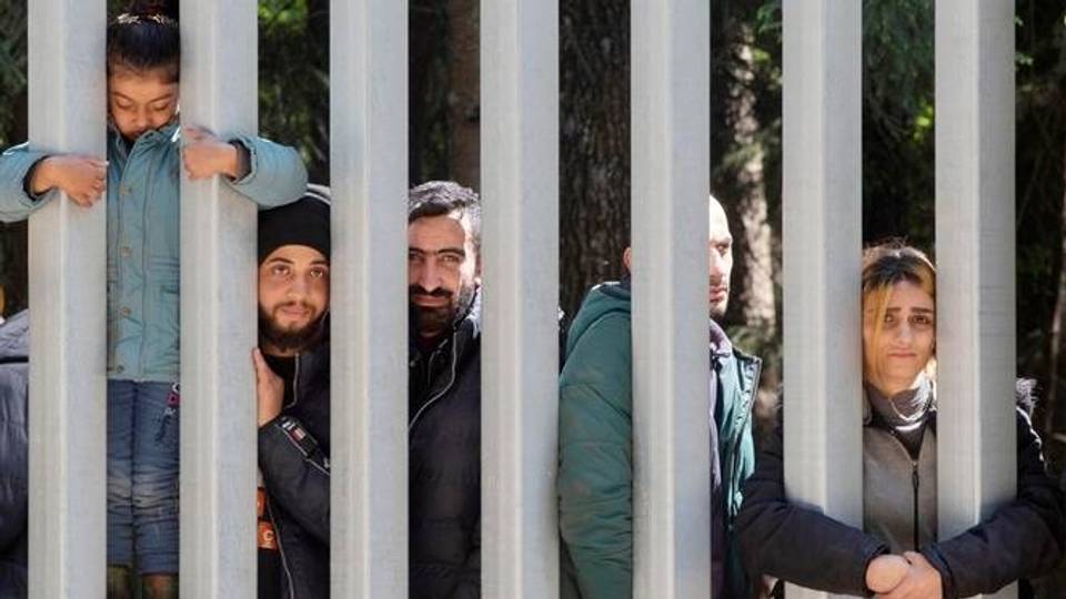 EU states seek tighter policy to send asylum seekers to third countries