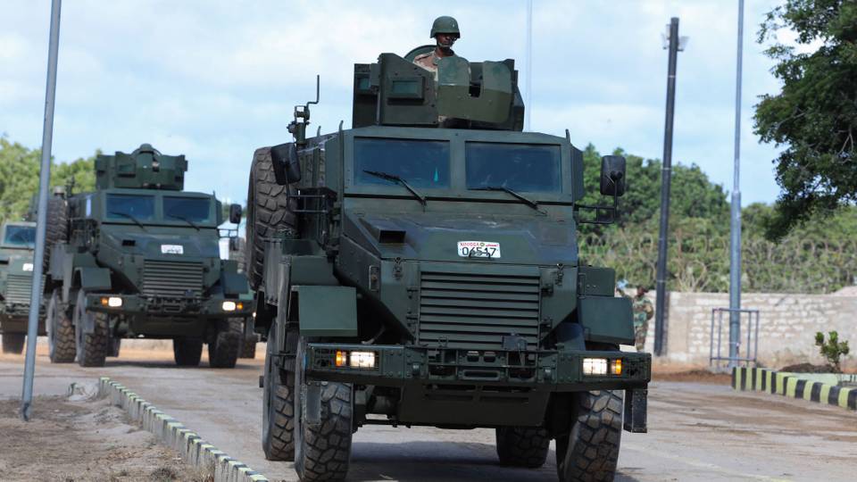 Somalia security forces foil suicide bombing at army base