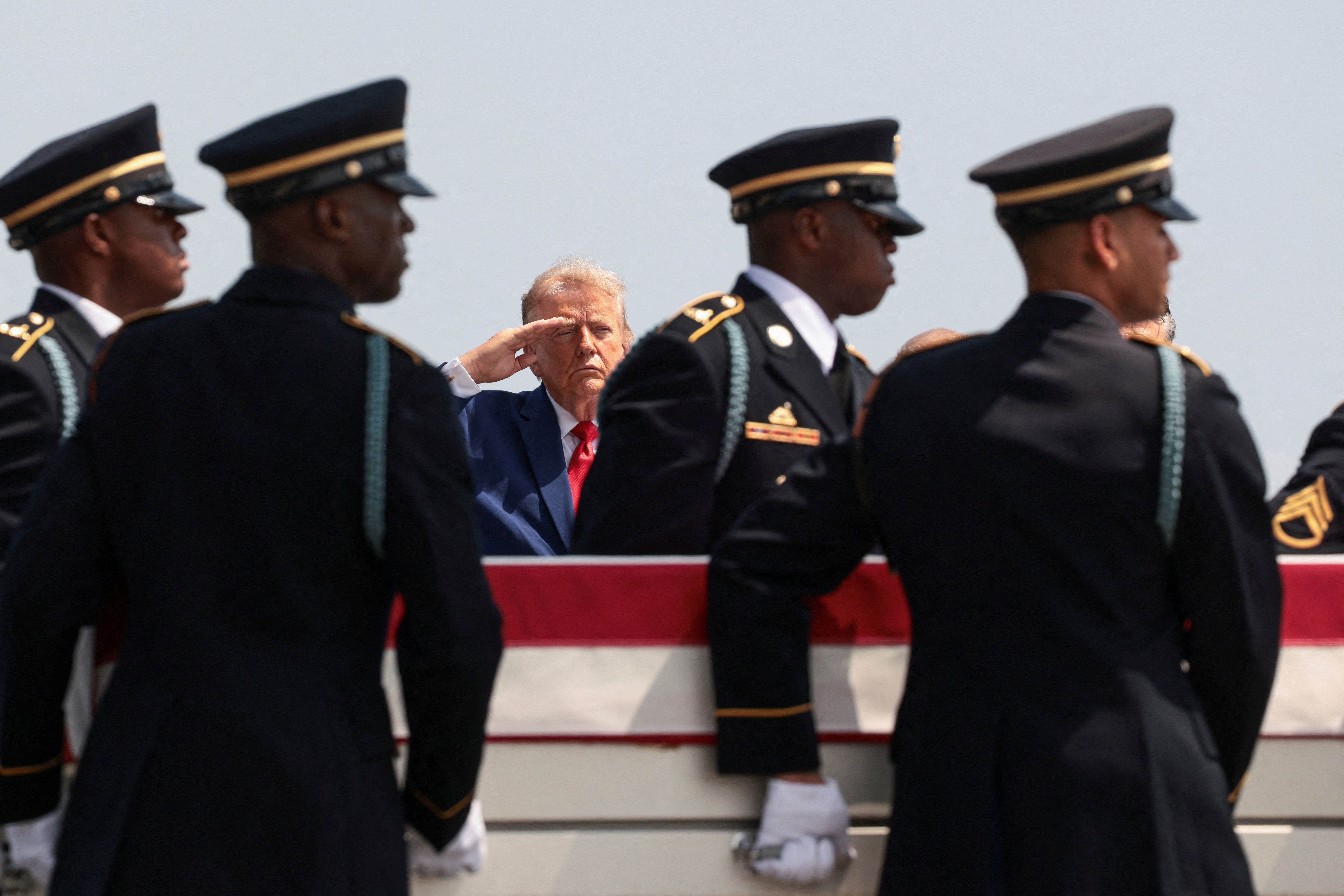 Trump ya tarbi gawawwakin sojojin Amurka da aka kashe a yaƙin Iran