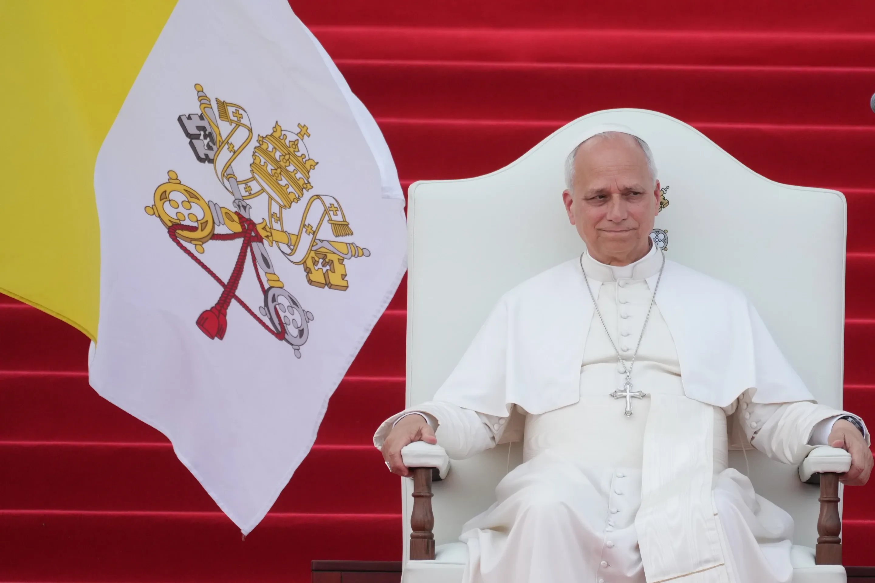 Papa Leo XIV akemea unyonyaji wa madini ya Afrika alipowasili Equatorial Guinea