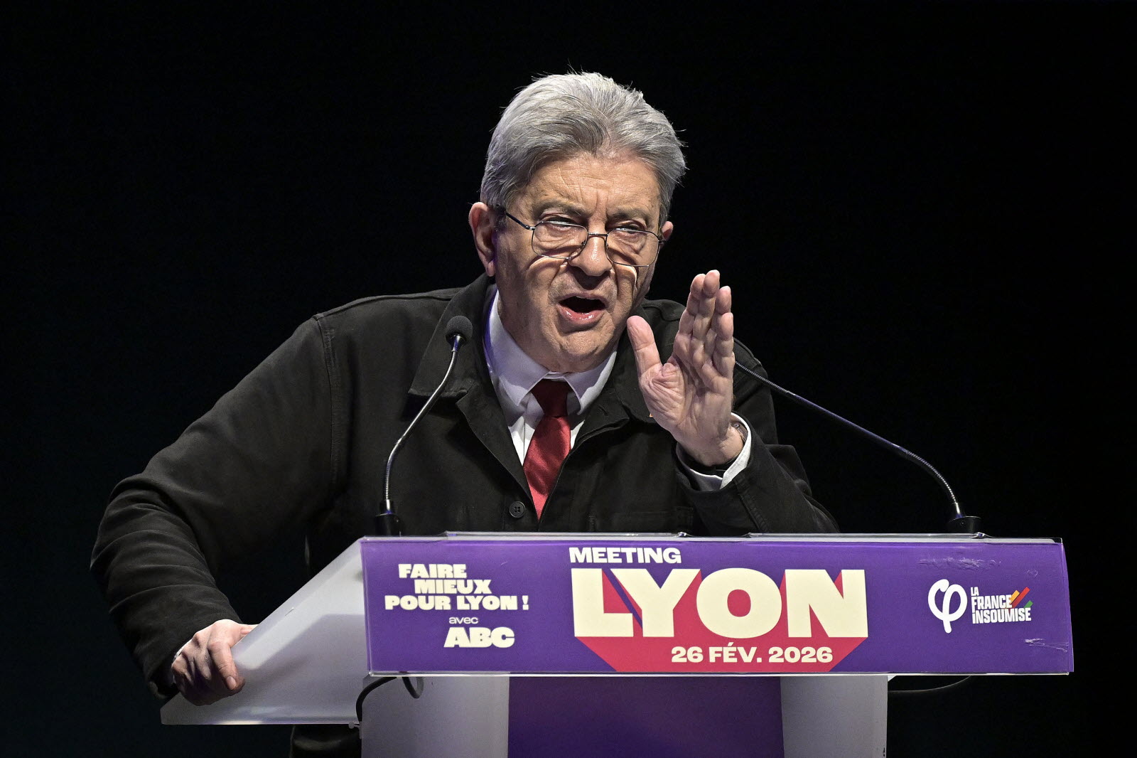 Jean-Luc Mélenchon accusé d’antisémitisme après une plaisanterie sur Epstein