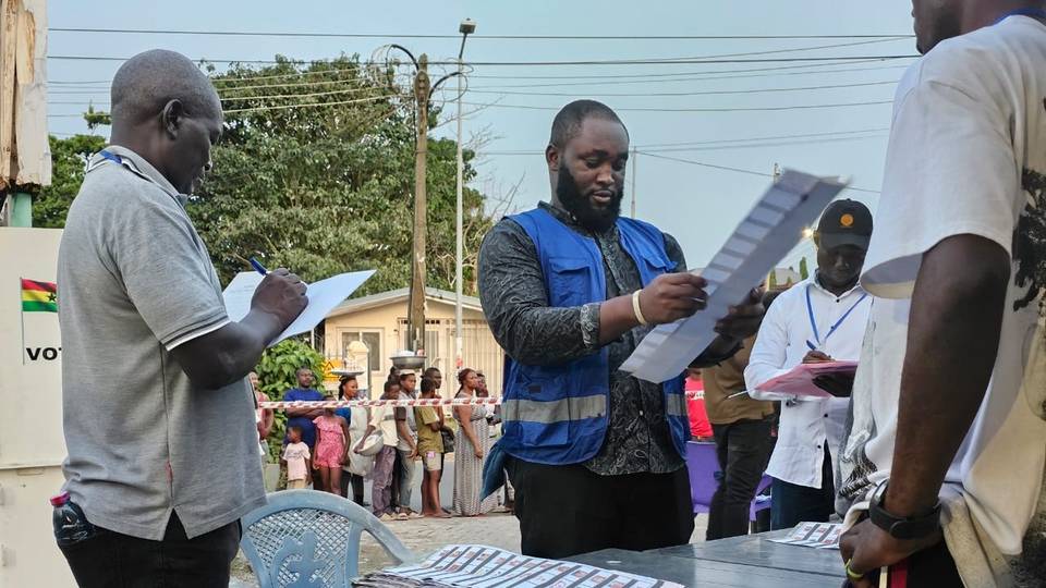 Ghana presidential election results trickle in