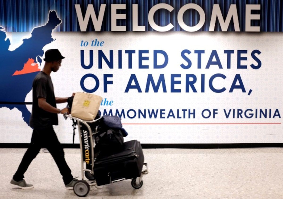 US-bound air passengers must declare DR Congo travel under new Ebola rules