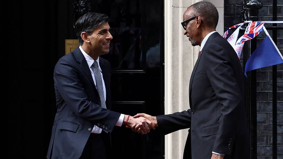 UK lawmakers delay controversial Rwanda asylum plan again