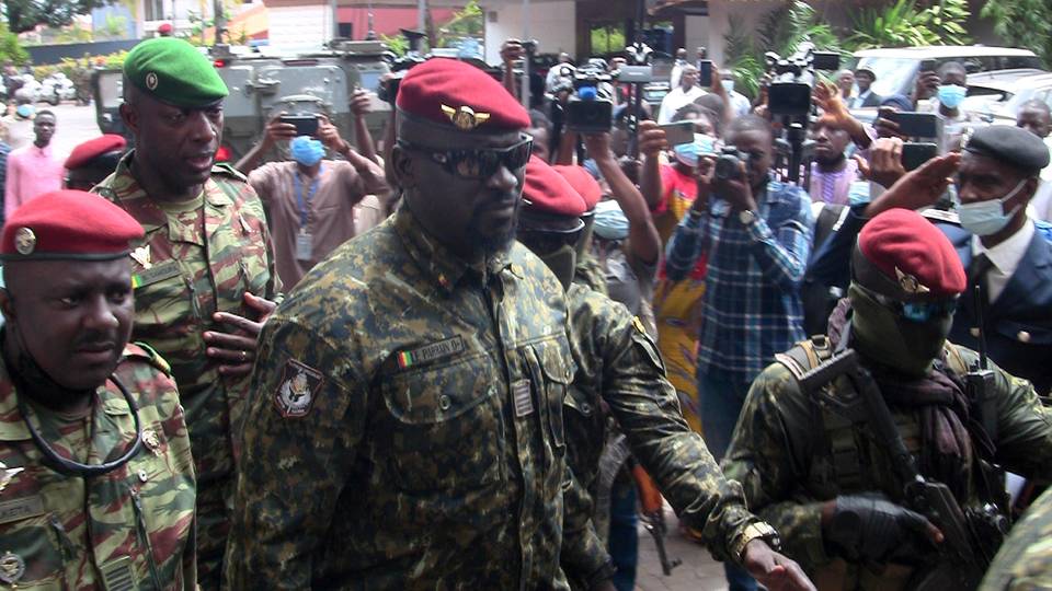 Guinea's government dissolved