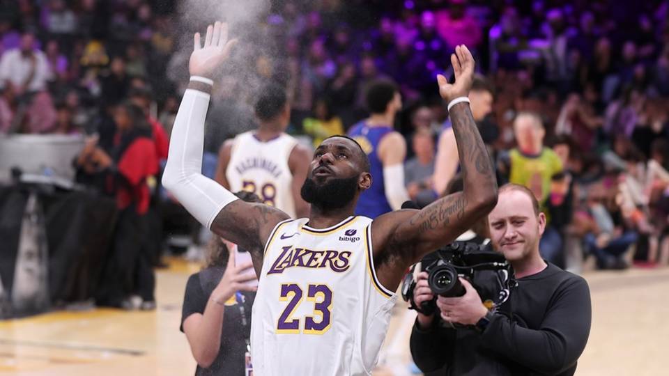NBA : LeBron James passe le cap record des 40.000 points en carrière